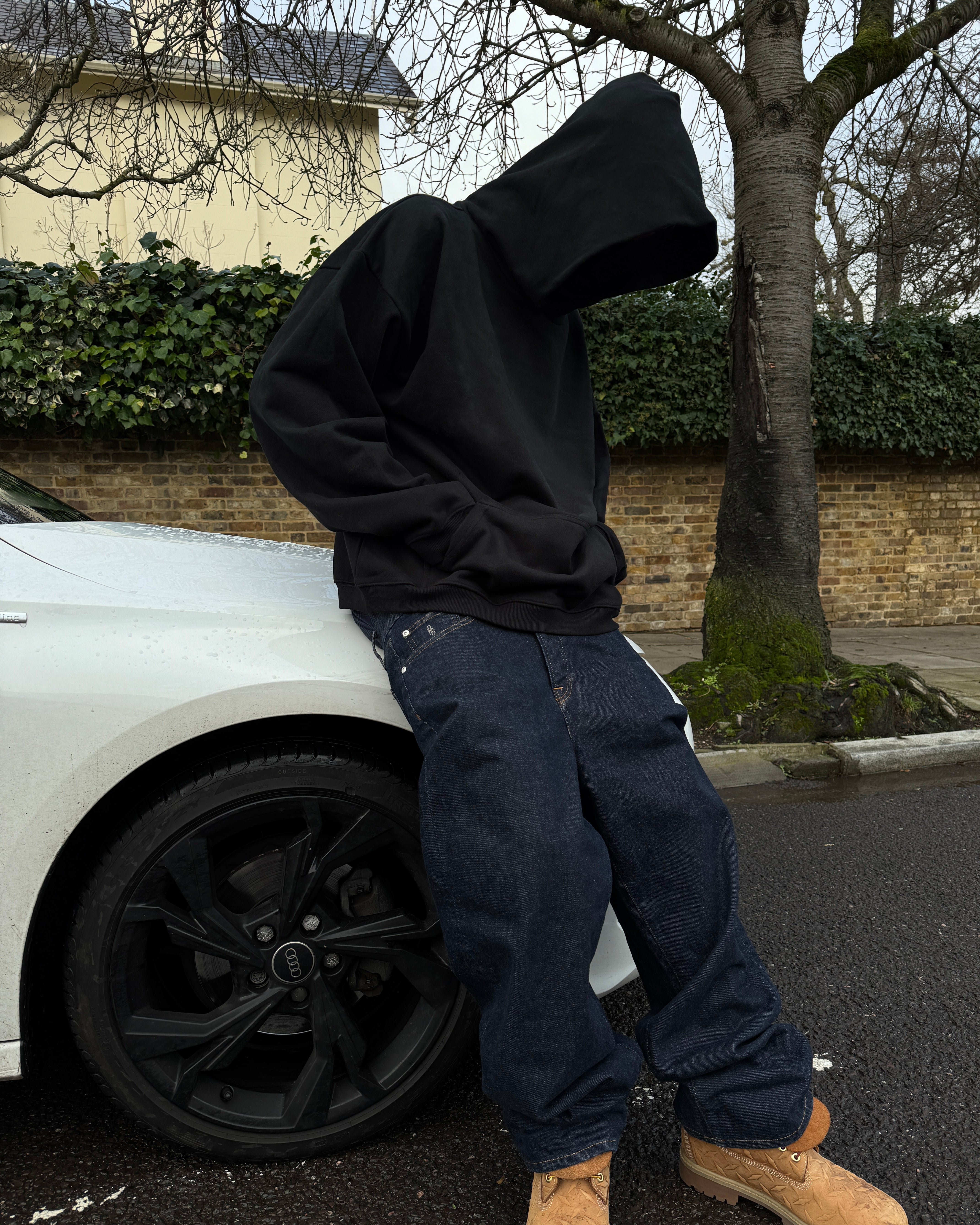 Classic Hoodie - Black